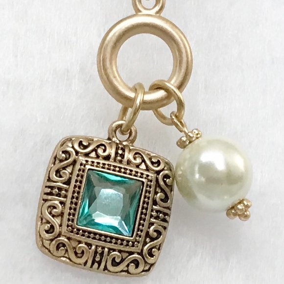 Satin Finish Gold Charm Bracelet New - Picture 5 of 5